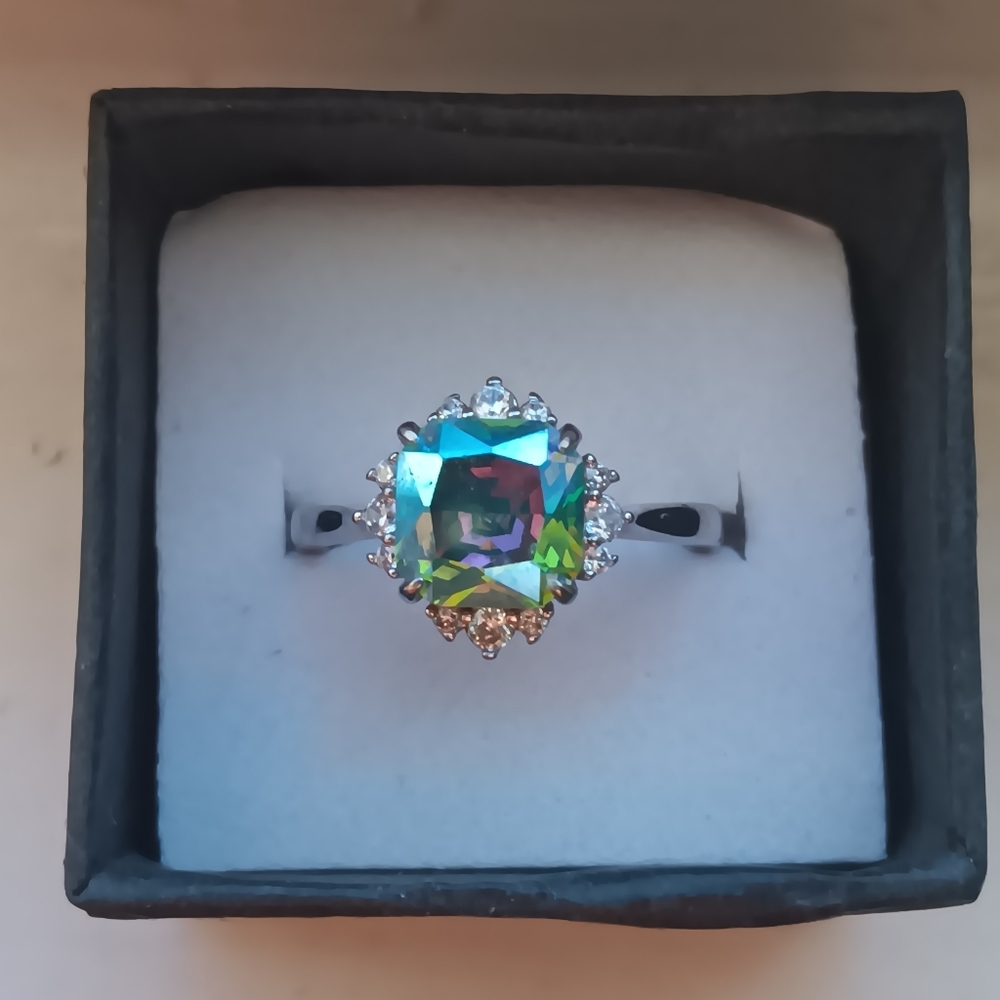 Beautiful Mystic Topaz and CZ Diamond Ring (Size 7)